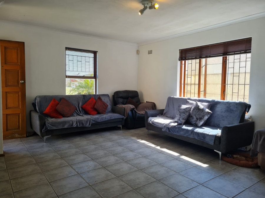 3 Bedroom Property for Sale in Windsor Park Estate Western Cape